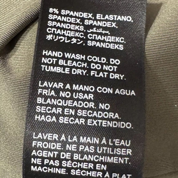 Bebe Crochet Maxi Dress XS Green Long Halter Mermaid Beads Elegant Resort Cruise - Picture 10 of 10